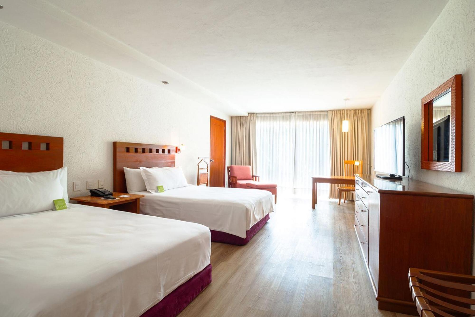 Hotel Camino Real Guadalajara Zapopan Exteriér fotografie A room at the hotel
