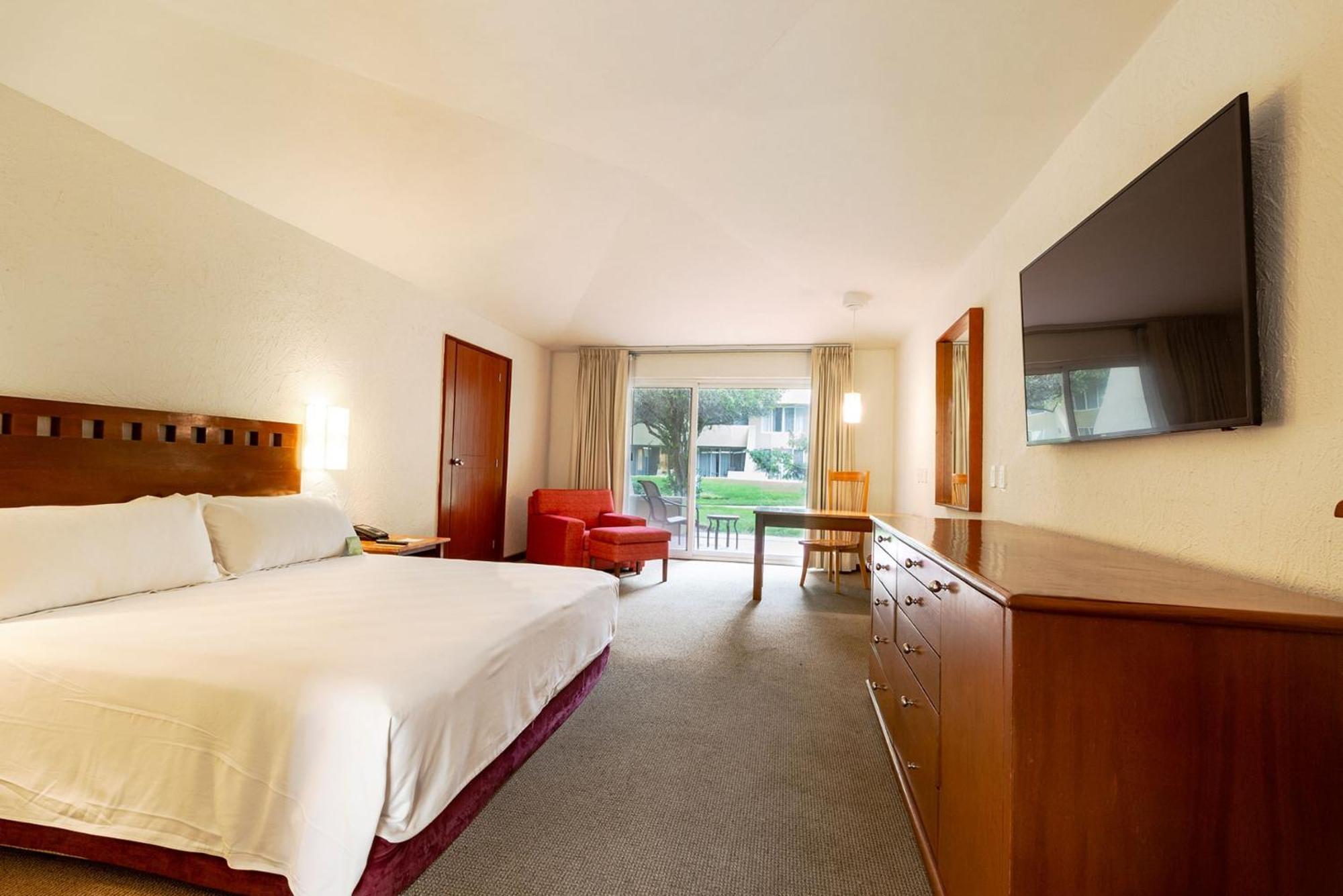 Hotel Camino Real Guadalajara Zapopan Exteriér fotografie A room at the hotel