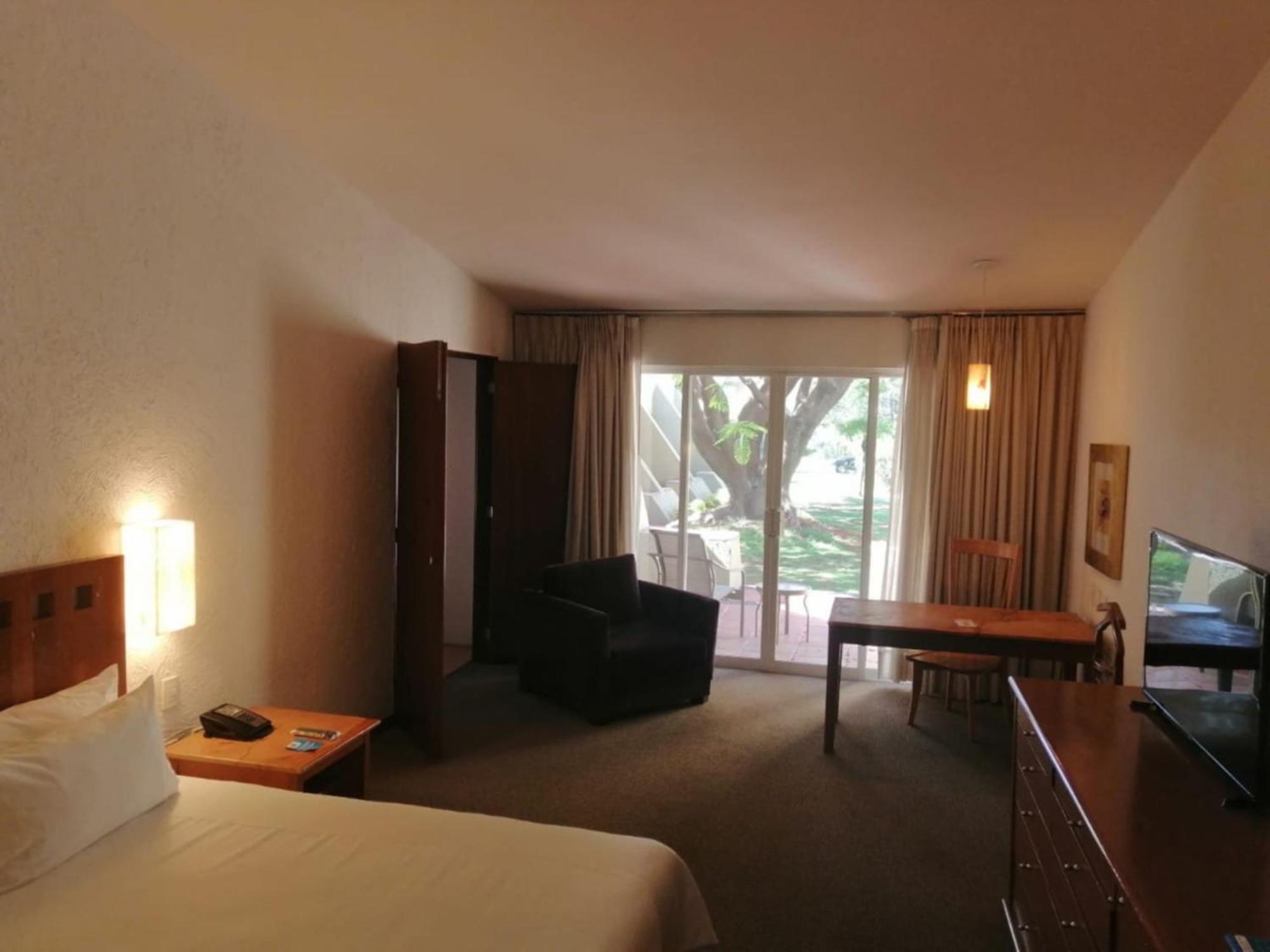 Hotel Camino Real Guadalajara Zapopan Exteriér fotografie A room at the hotel